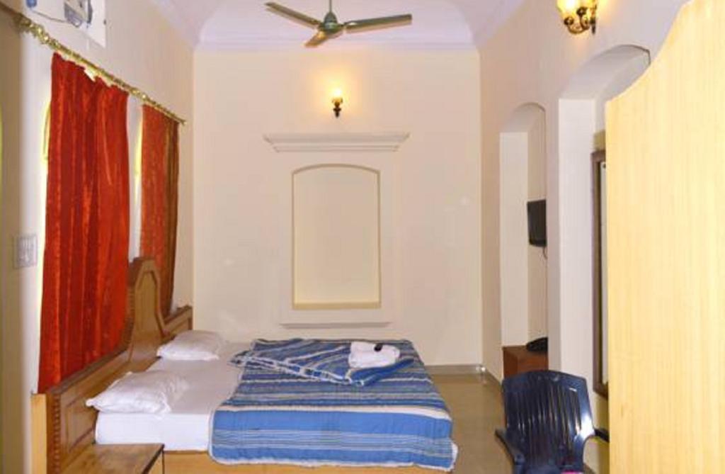 Hotel Bhajgovindam Харідвар Номер фото